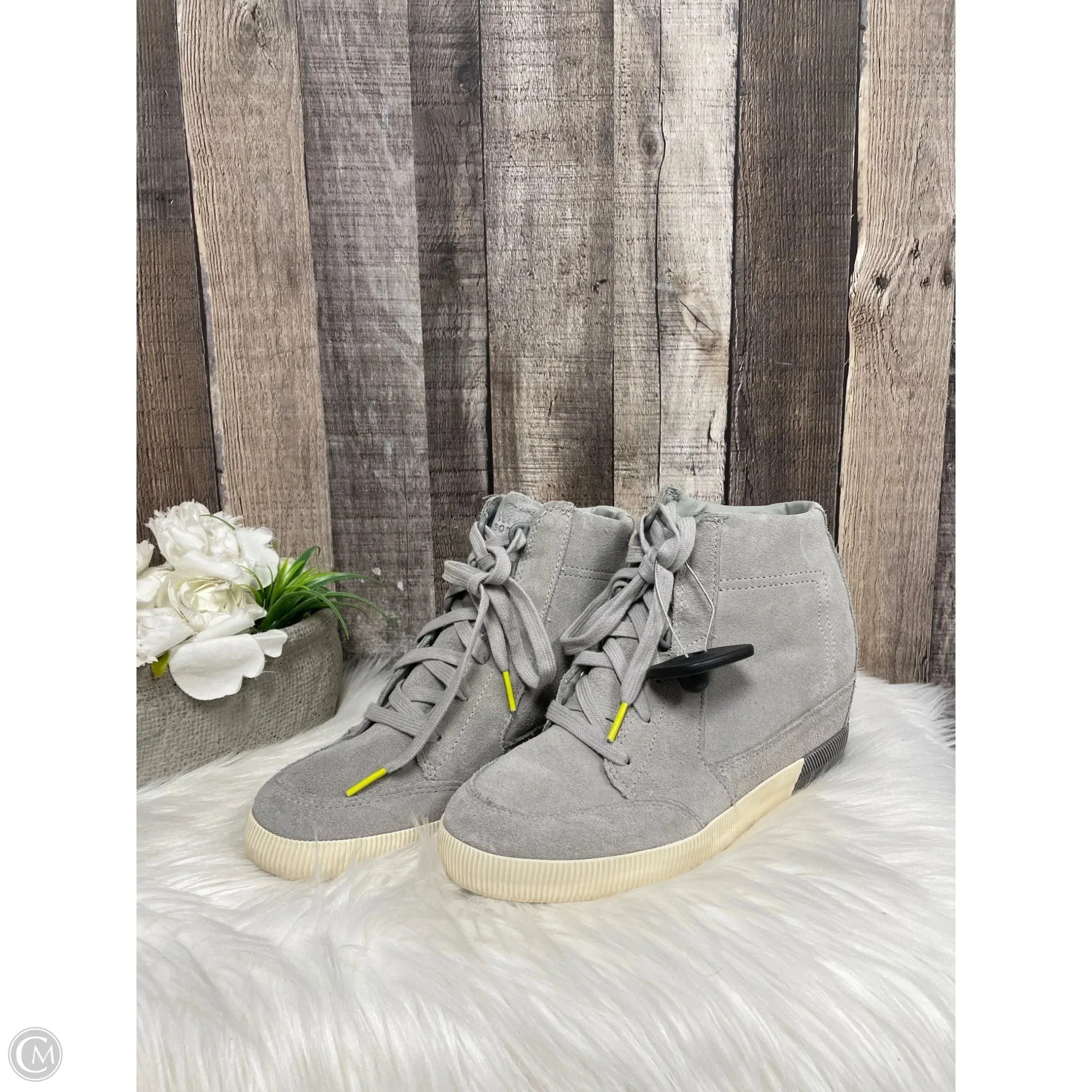 Boots Ankle Heels By Sorel In Grey, Size: 8