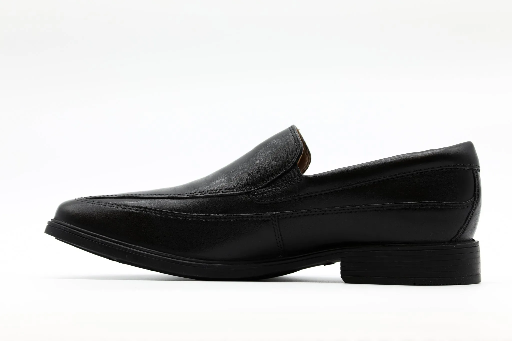 CLARKS Tilden Free Clarks Shoes