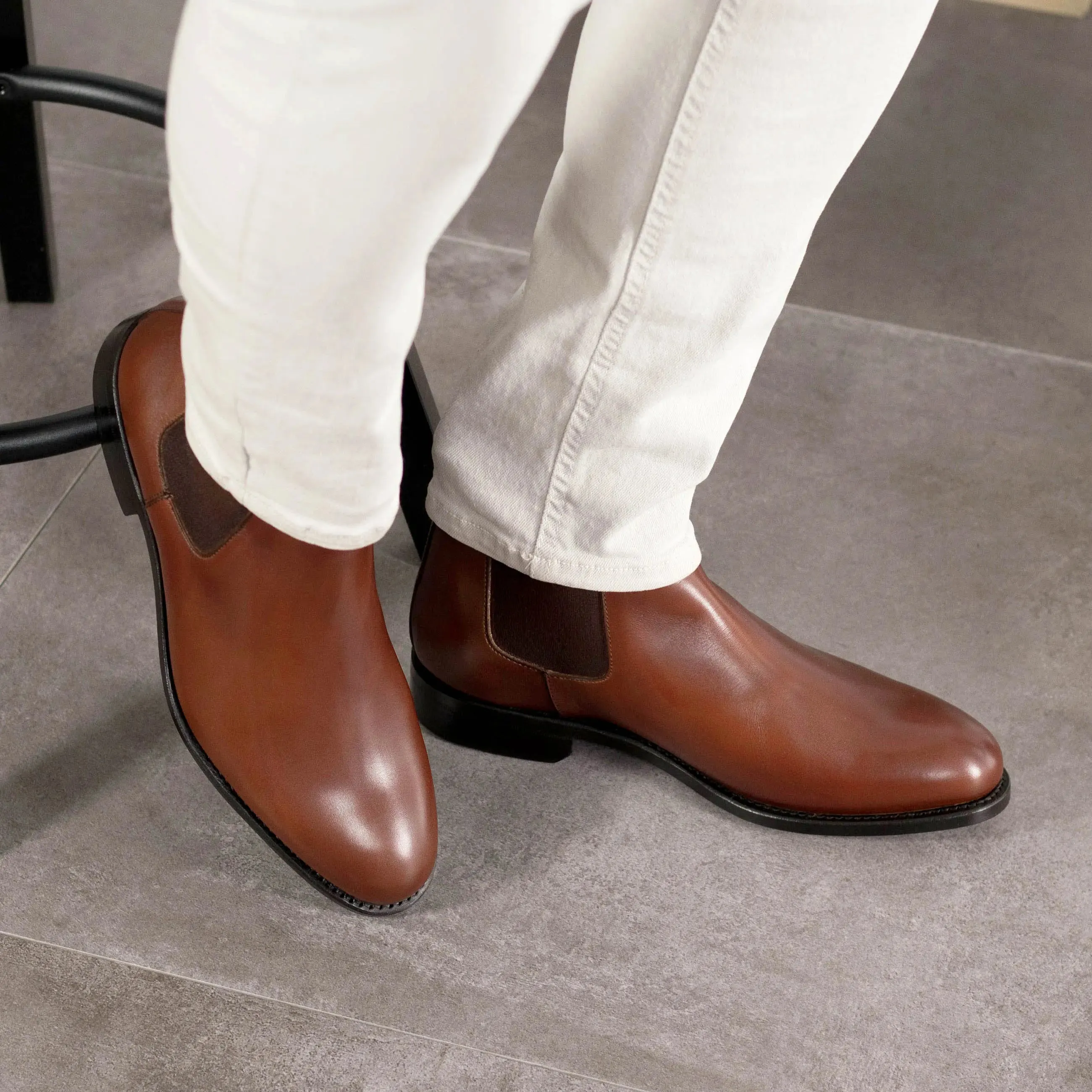 Dapperfam Shoes DapperFam Monza in Med Brown Men's Italian Leather Chelsea Boot