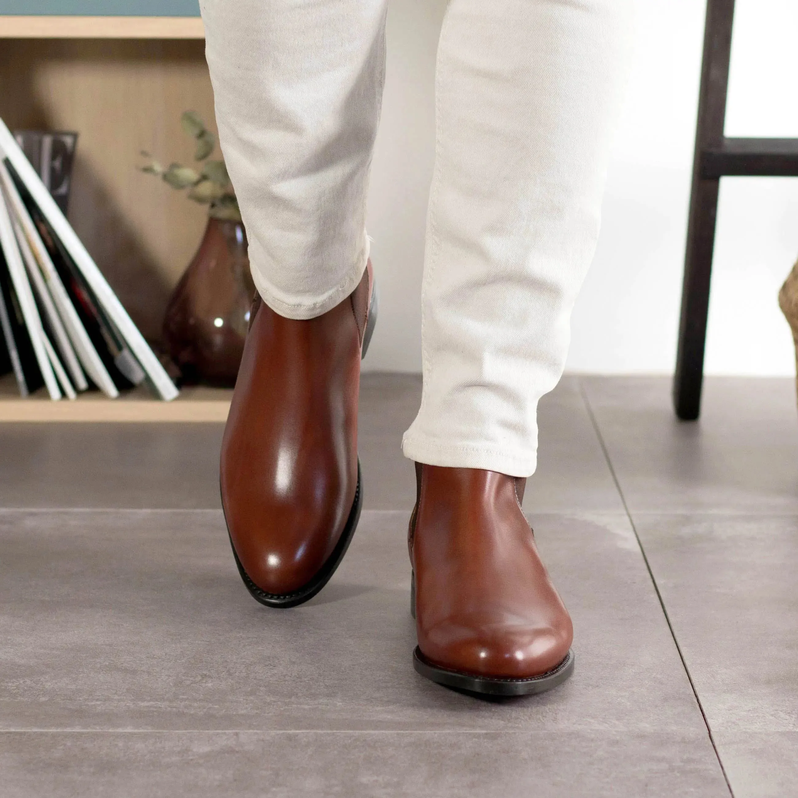 Dapperfam Shoes DapperFam Monza in Med Brown Men's Italian Leather Chelsea Boot