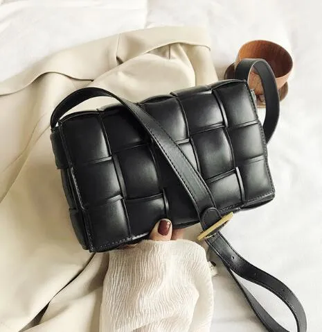 Elegant Female Square Crossbody bag 2020 Fashion New High quality Leather Women's Designer Handbag Travel Shoulder Messenger Bag Fashion Nova Bags