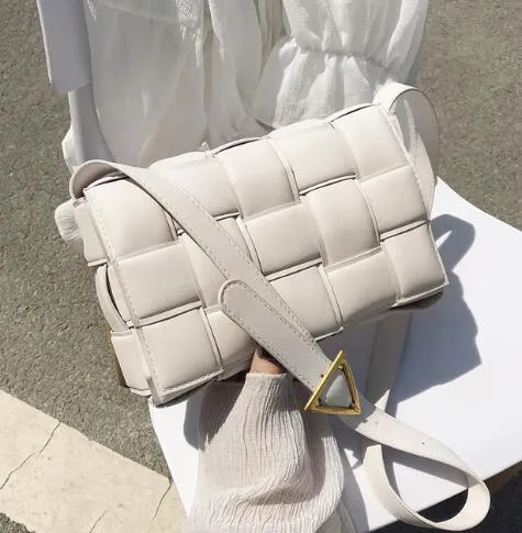 Elegant Female Square Crossbody bag 2020 Fashion New High quality Leather Women's Designer Handbag Travel Shoulder Messenger Bag Fashion Nova Bags