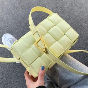 Elegant Female Square Crossbody bag 2020 Fashion New High quality Leather Women's Designer Handbag Travel Shoulder Messenger Bag Fashion Nova Bags