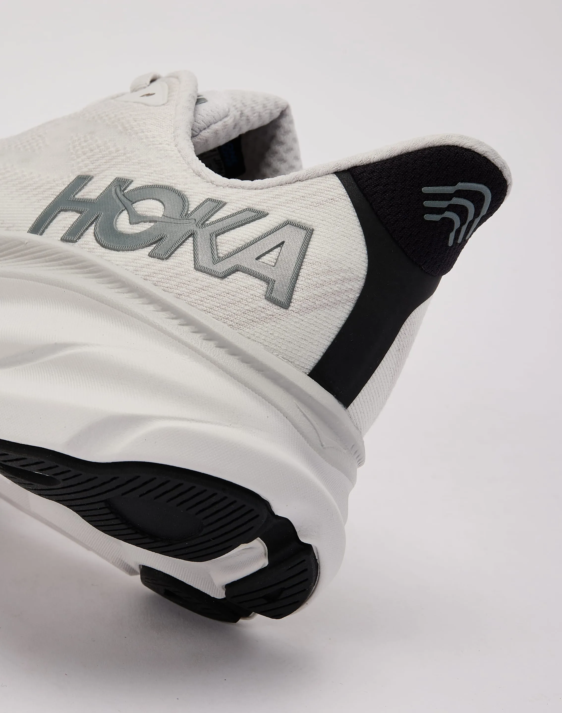 HOKA Clifton 9