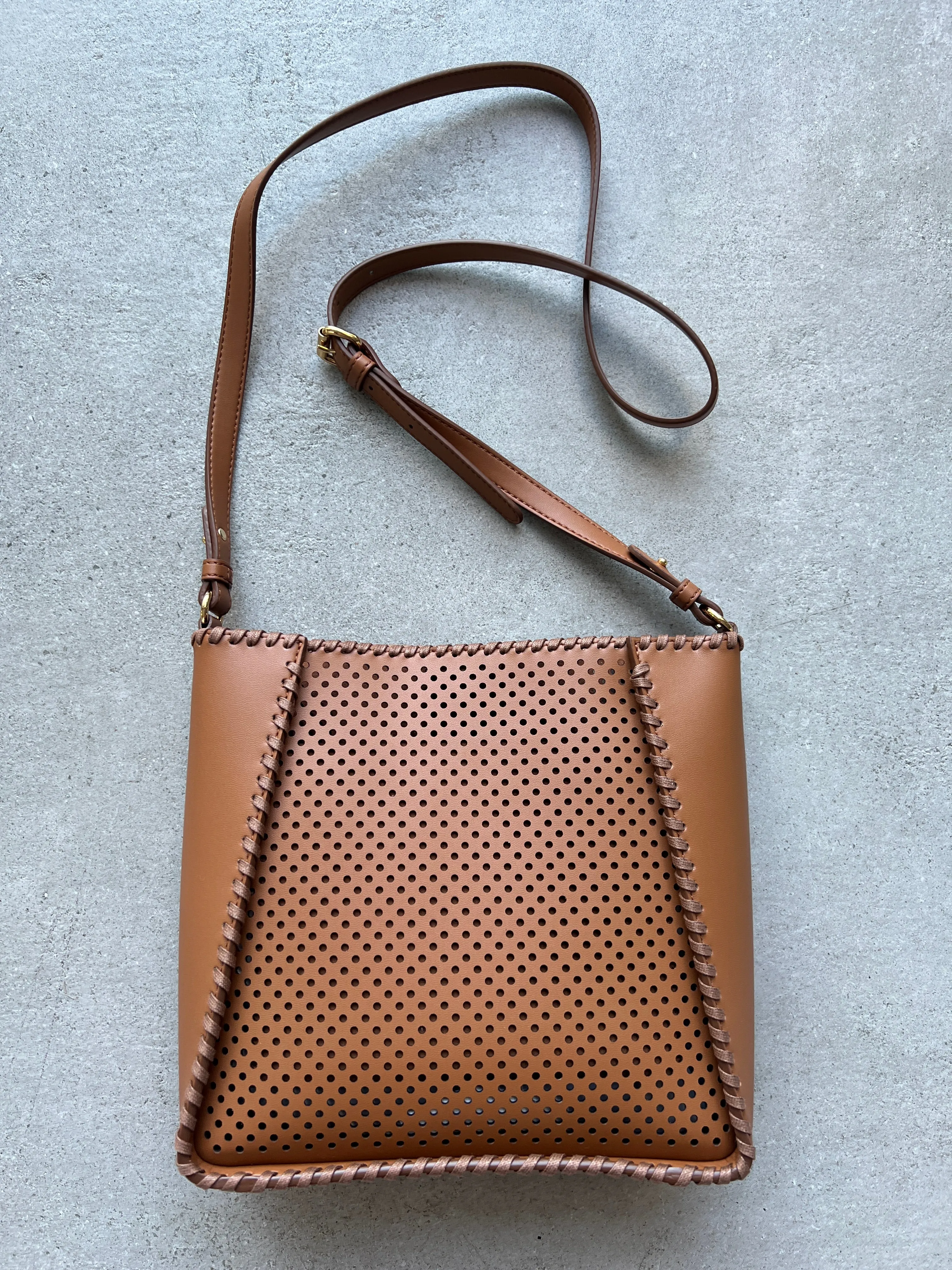 Logo Hobo Perforated, Cuoio Bags_Stella Mccartney_Bags