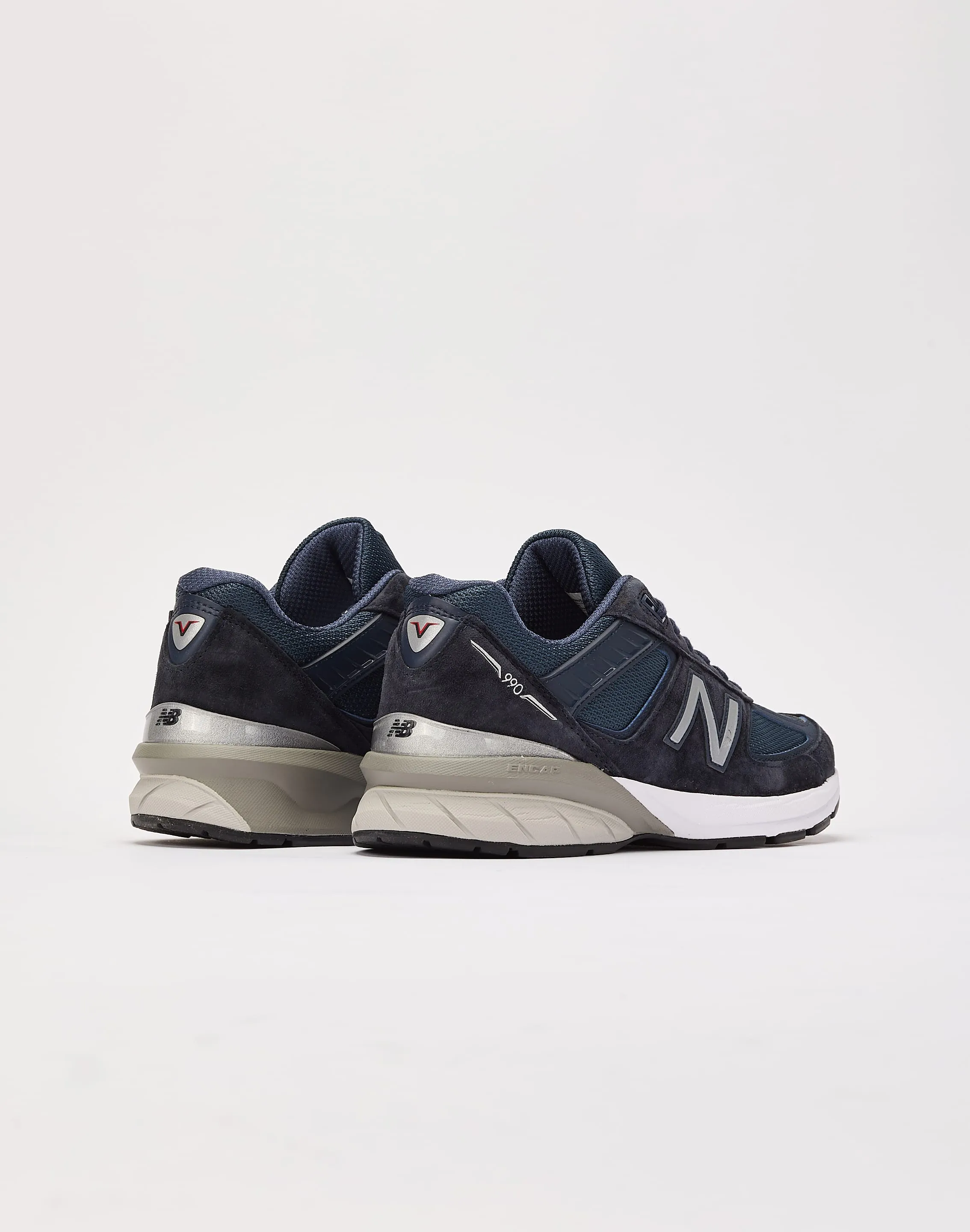 New Balance 990v5
