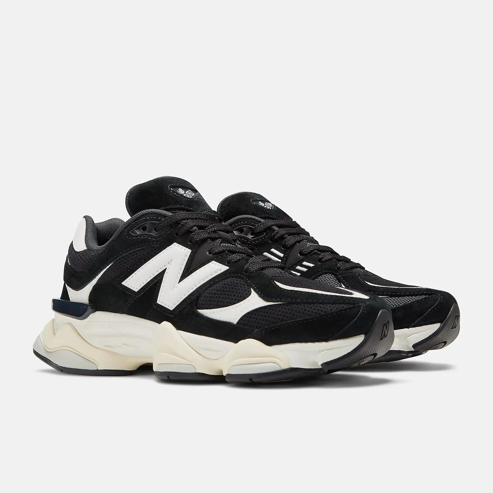 New Balance Shoes 9060 | Black/Black/White