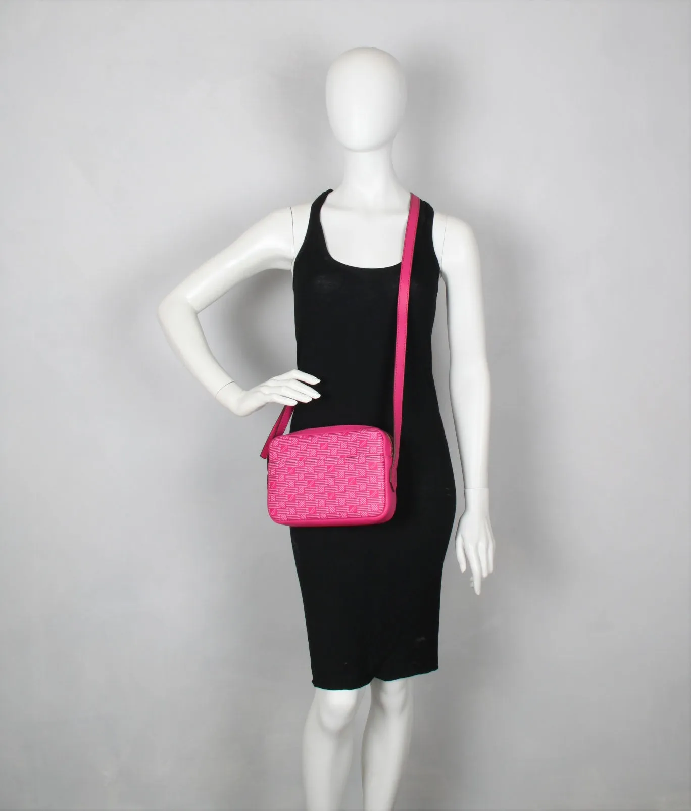 SAVOIE 24 Camera Bag, Fuchsia Moreau Bags