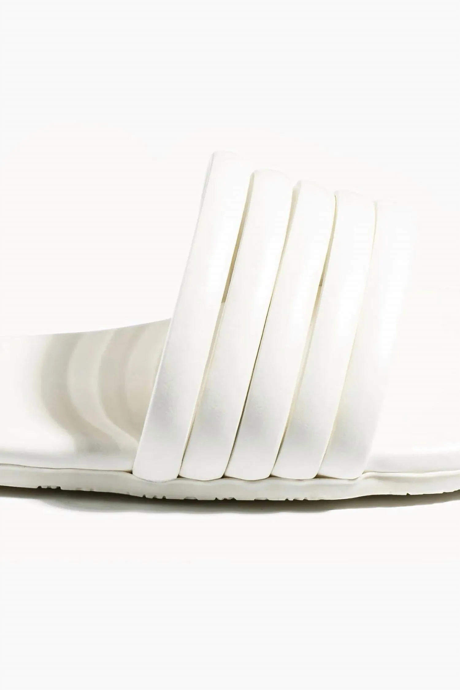 Serena Slide In Cream