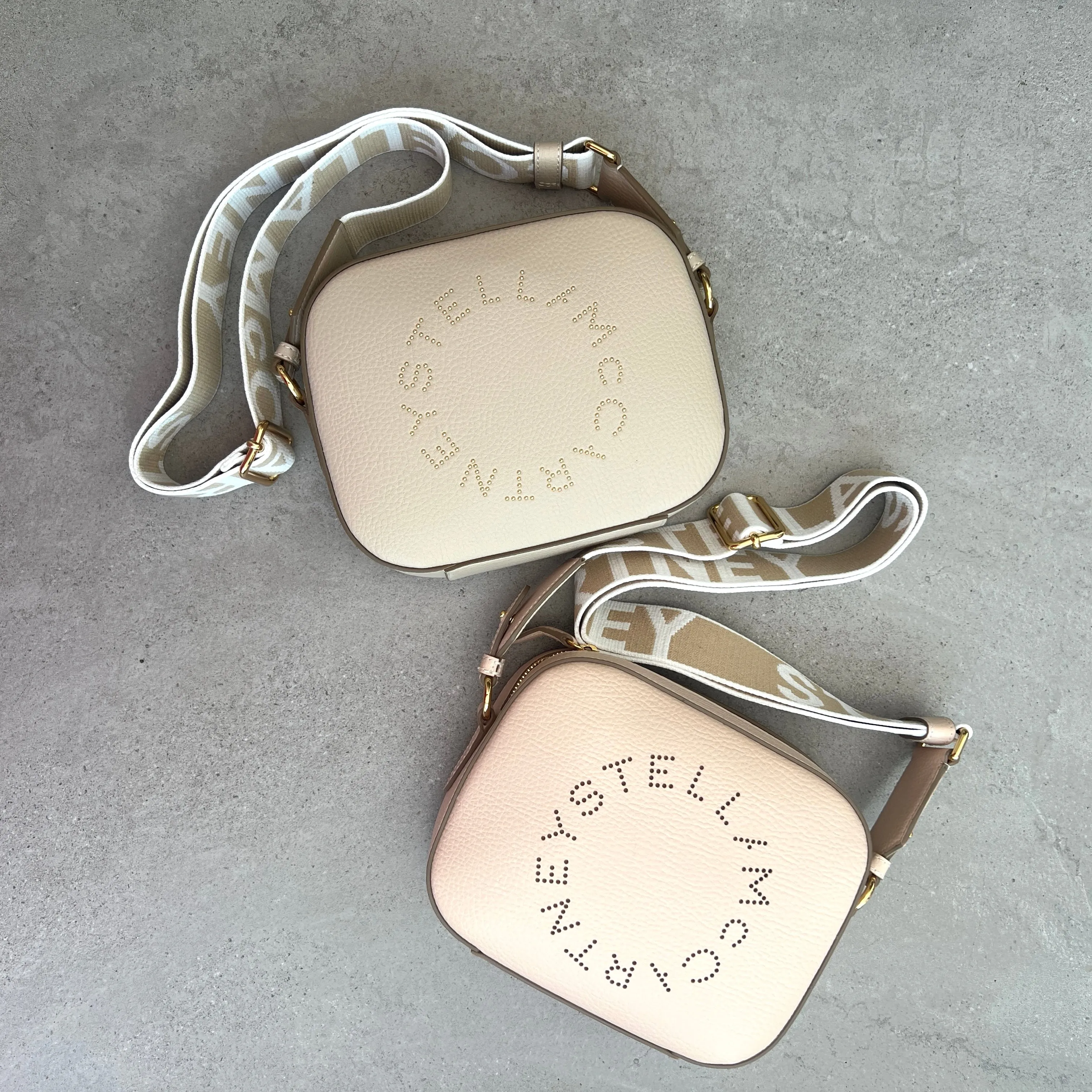 Stella Logo Camera Bag Grain, Ballet Bags_Stella Mccartney_Bags