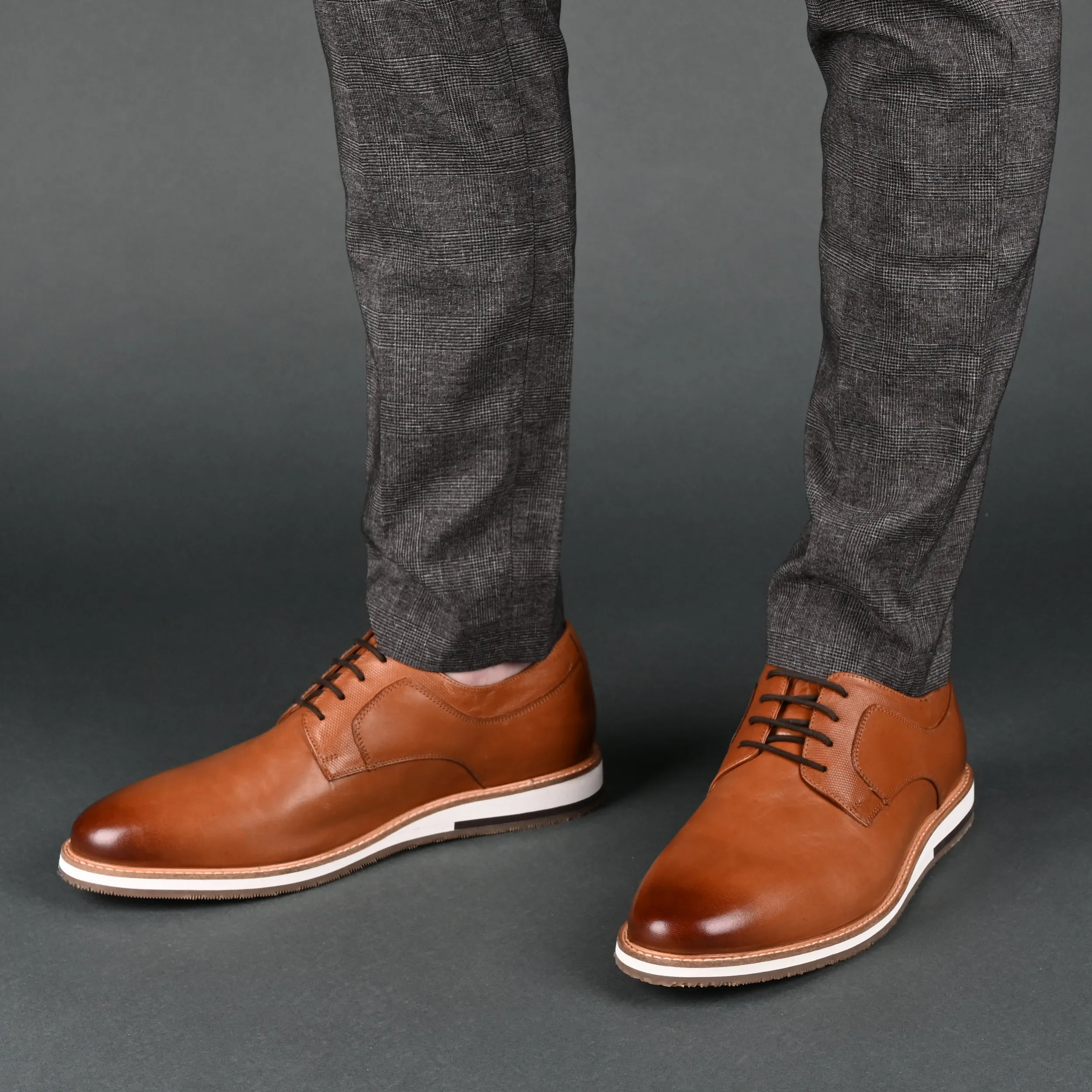 Thomas & Vine Glover Plain Toe Derby