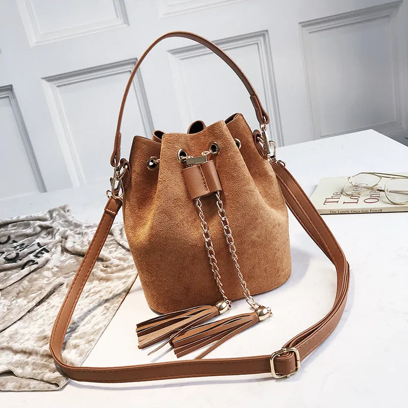 VIP  Mini Crossbody Handbags Cute Suede Bucket Bag Organizer Small Tassel PU Leather Womens Shoulder Messenger Bags Bolsos Fashion Nova Bags